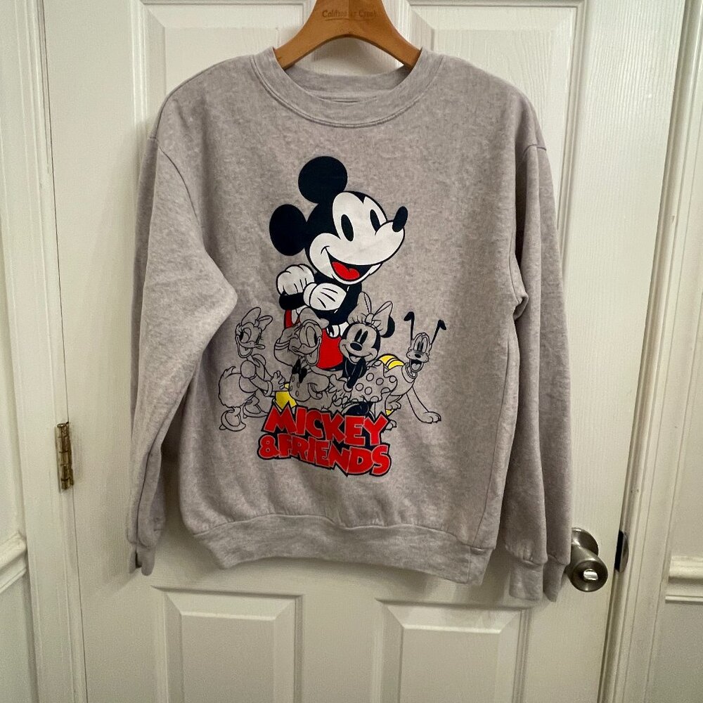 Disney Mickey Mouse Mickey & Friend Sweatshirt size M (7 -9) Jrs.